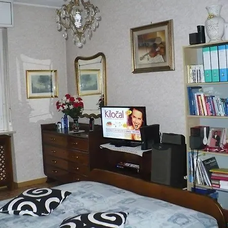 בית הארחה Suzzani House